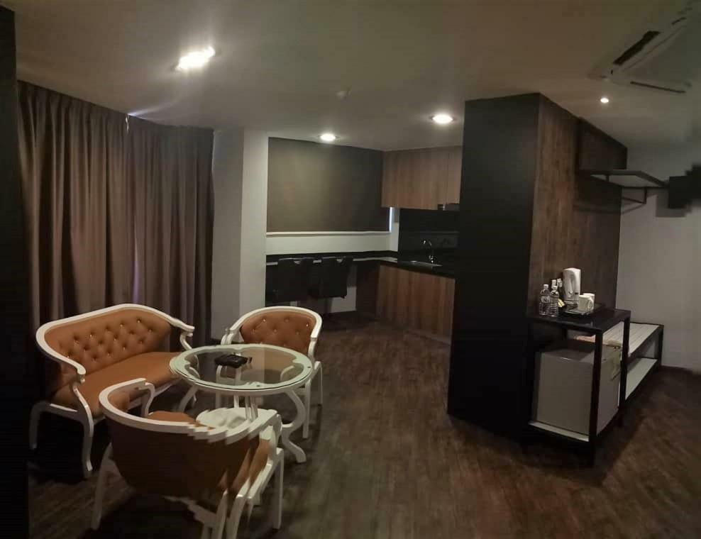 בוקיט מרטג'אם Golden Nasmir Hotel מראה חיצוני תמונה
